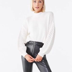 FOREVER 21 CREAM BALLOON SLEEVE SWEATER